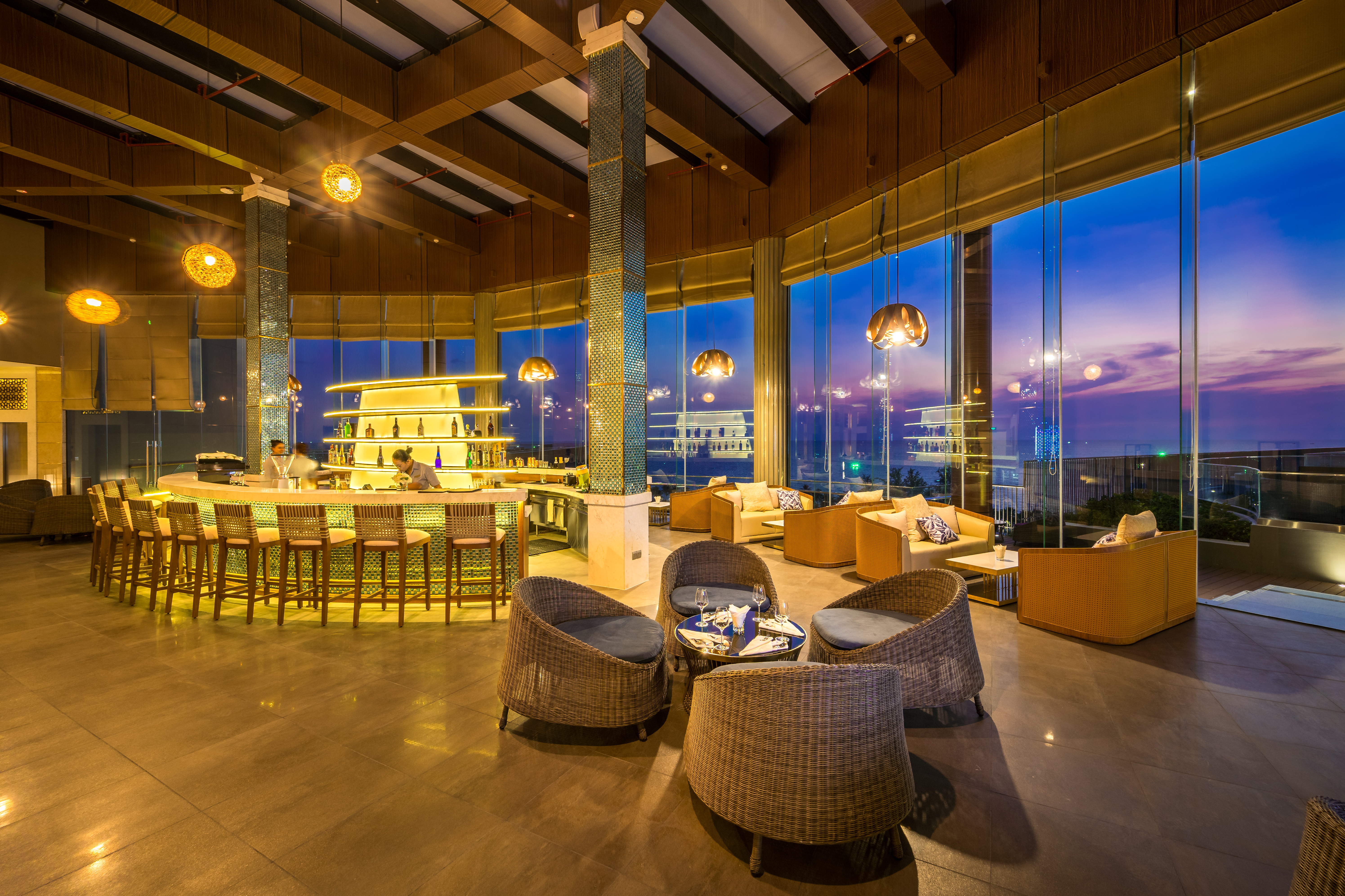 Dịch vụ - Tập đoàn CEO